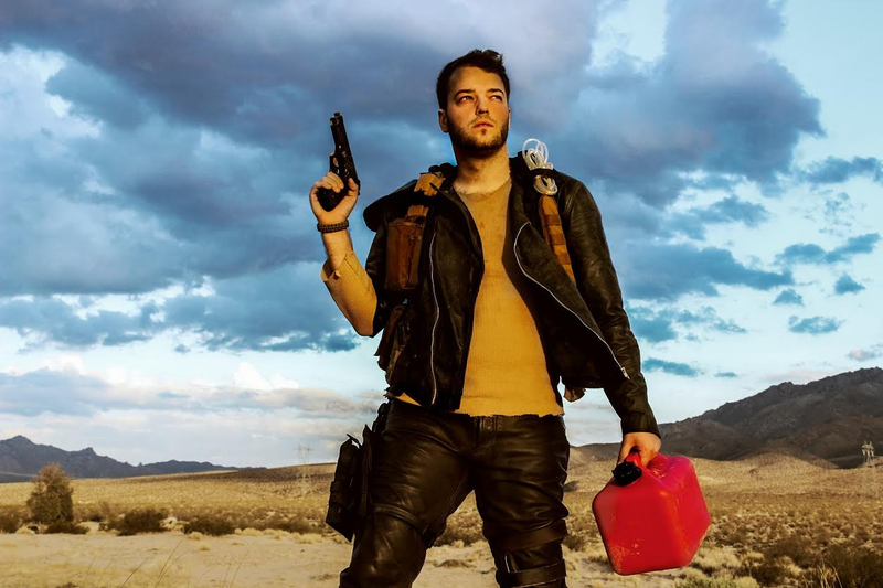 Illustration for article titled Full-Blooded Mad Max Cosplay